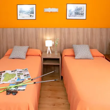酒店 Snoe Condes Del Pallars 3*
