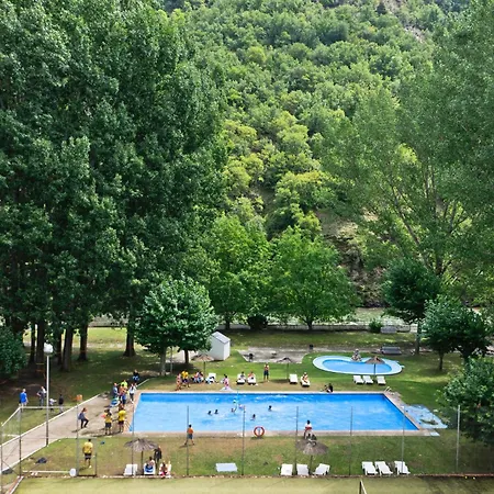 酒店 Snoe Condes Del Pallars 3*