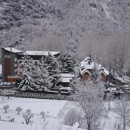 Hotel Snoe Condes Del Pallars 3*