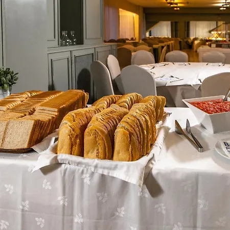 Hotel Snoe Condes Del Pallars 3*