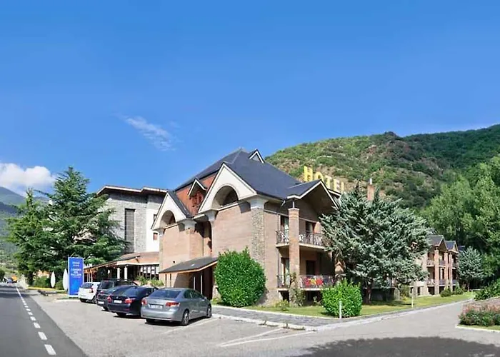 Snoe Condes Del Pallars 3* 里亚尔普