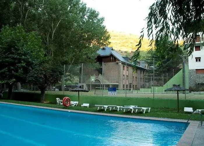 Snoe Condes Del Pallars 3*